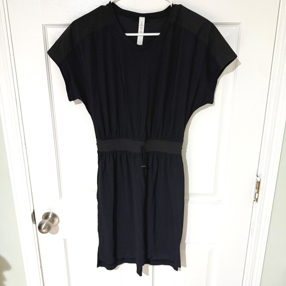 Lululemon Women Black Short Sleeve Cinched Waist Athletic Dress Size 4